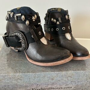 Free bird Saloon Ankle Heel Booties